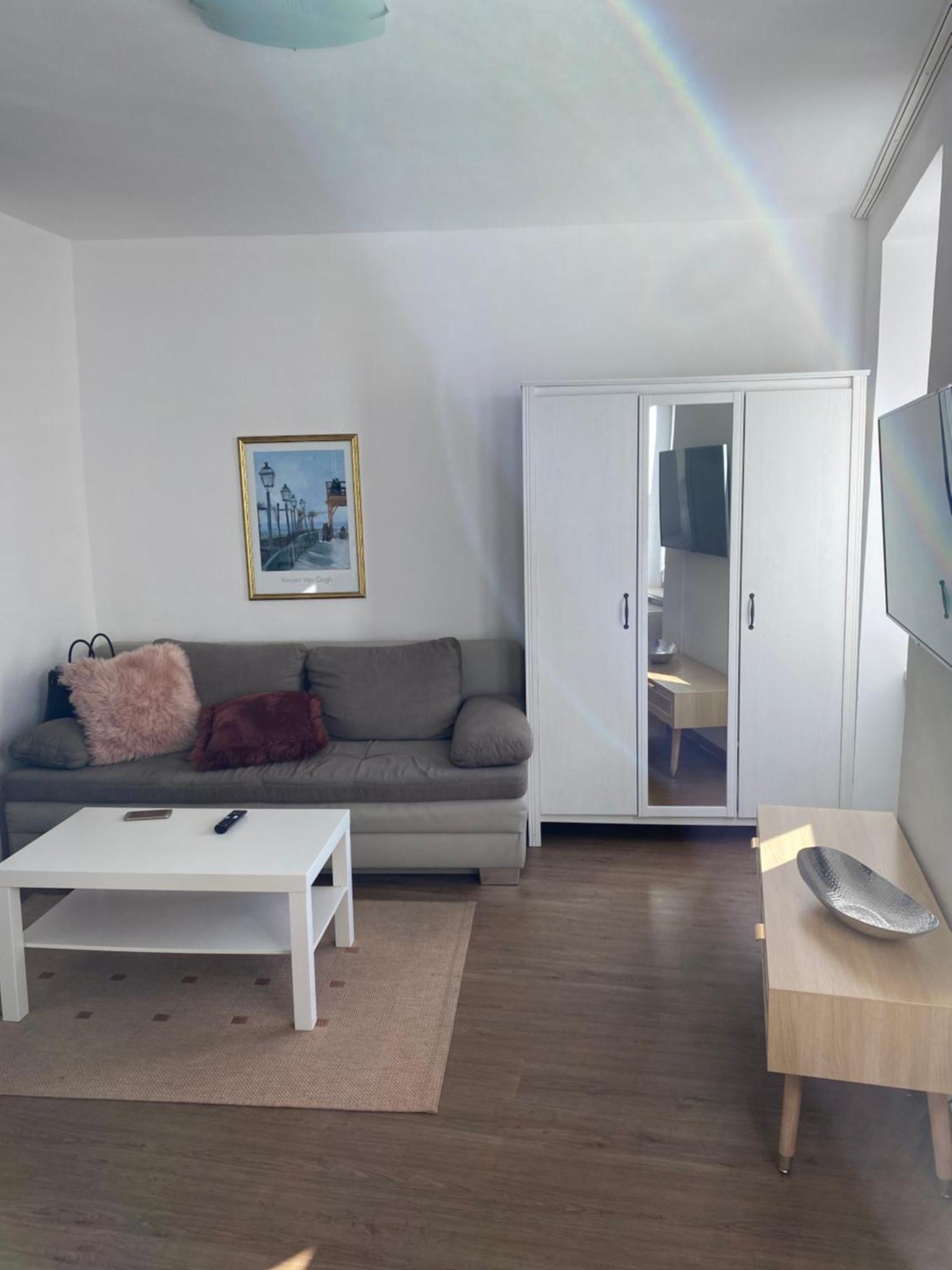 Ferienwohnung Zentral An Der Moselpromenade Zell an der Mosel Exterior foto